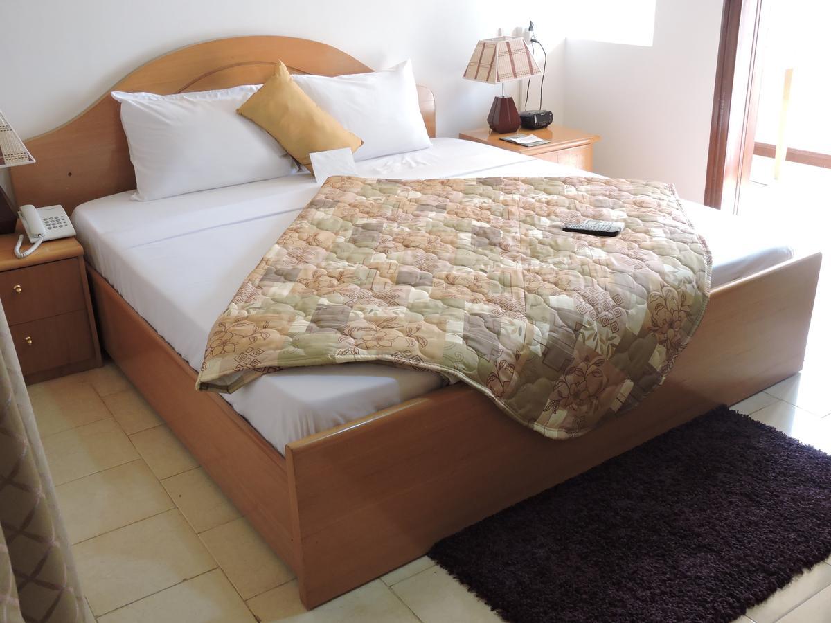Allseasons Hotel Pantang Habitación foto